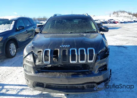 2016 Jeep Cherokee Latitude из США, поврежденный, VIN 1C4PJMCS1GW101572